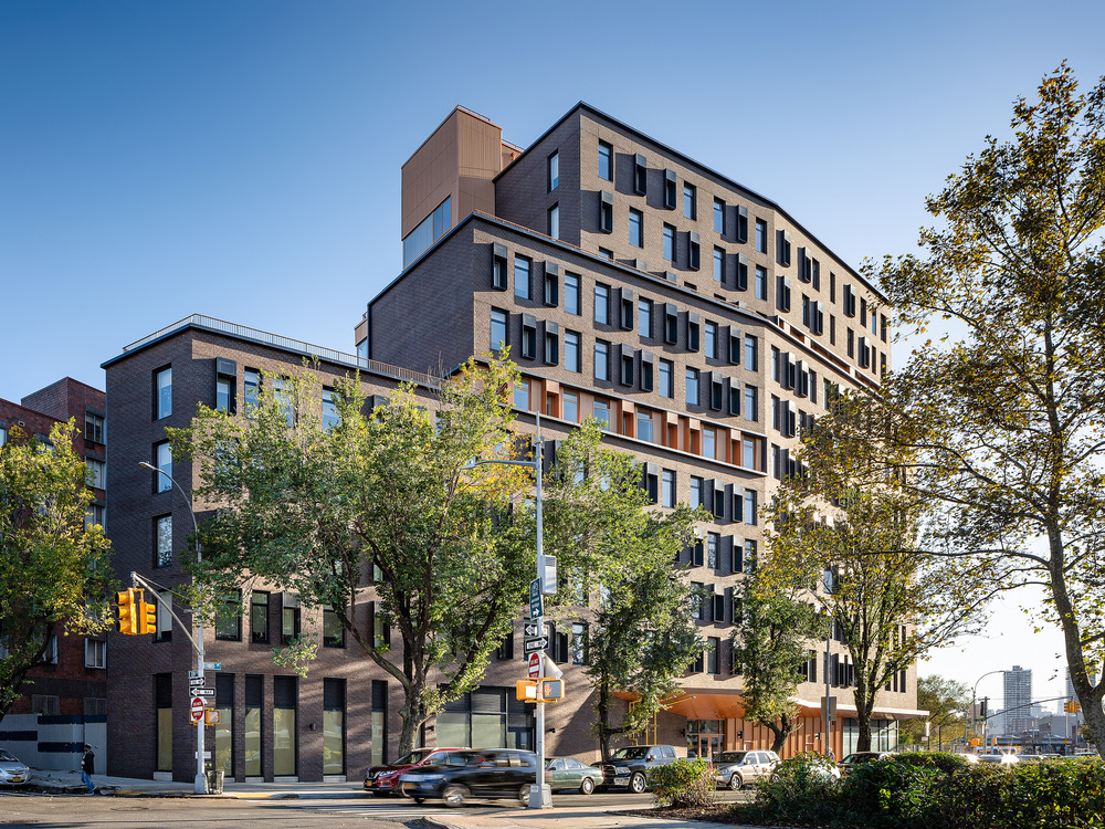 Tres Puentes in The Bronx, United States by Shakespeare, Gordon, Vlado: Architects