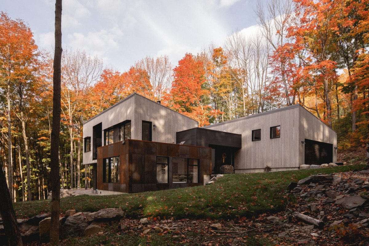 Shefford House in Shefford, Canada by Atelier BOOMTOWN Design Dekko