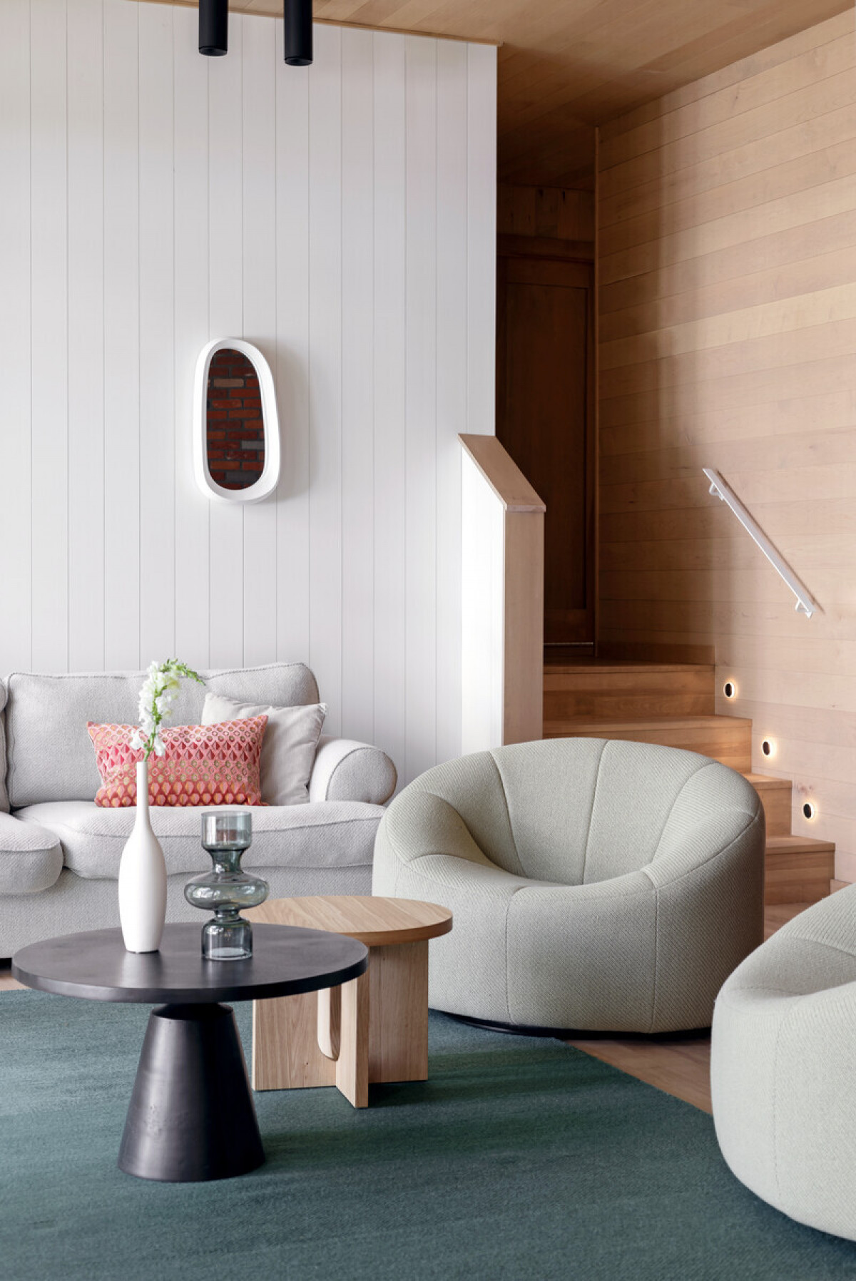 Chalet Magog : A luxurious lakeside retreat designed by Interior ...