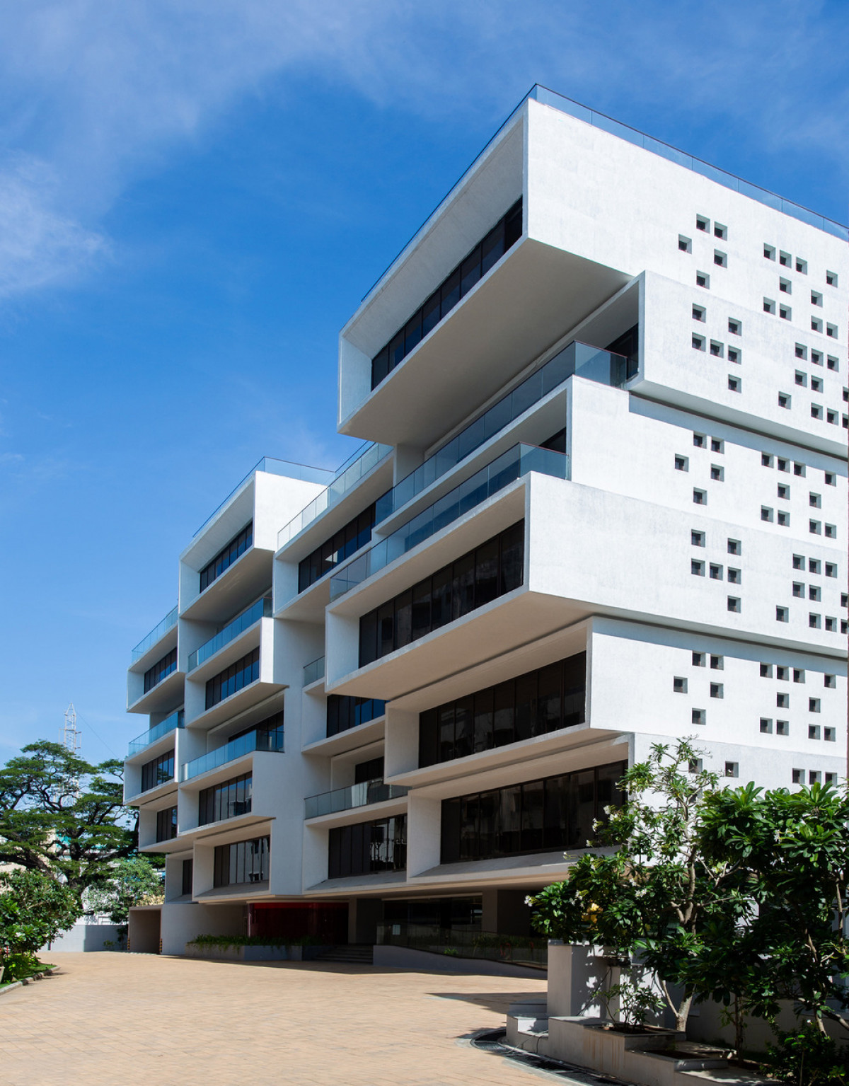 Large cantilevered volumes render the building sculptural Photo credit: BRS Sreenag, Sreenag Pictures