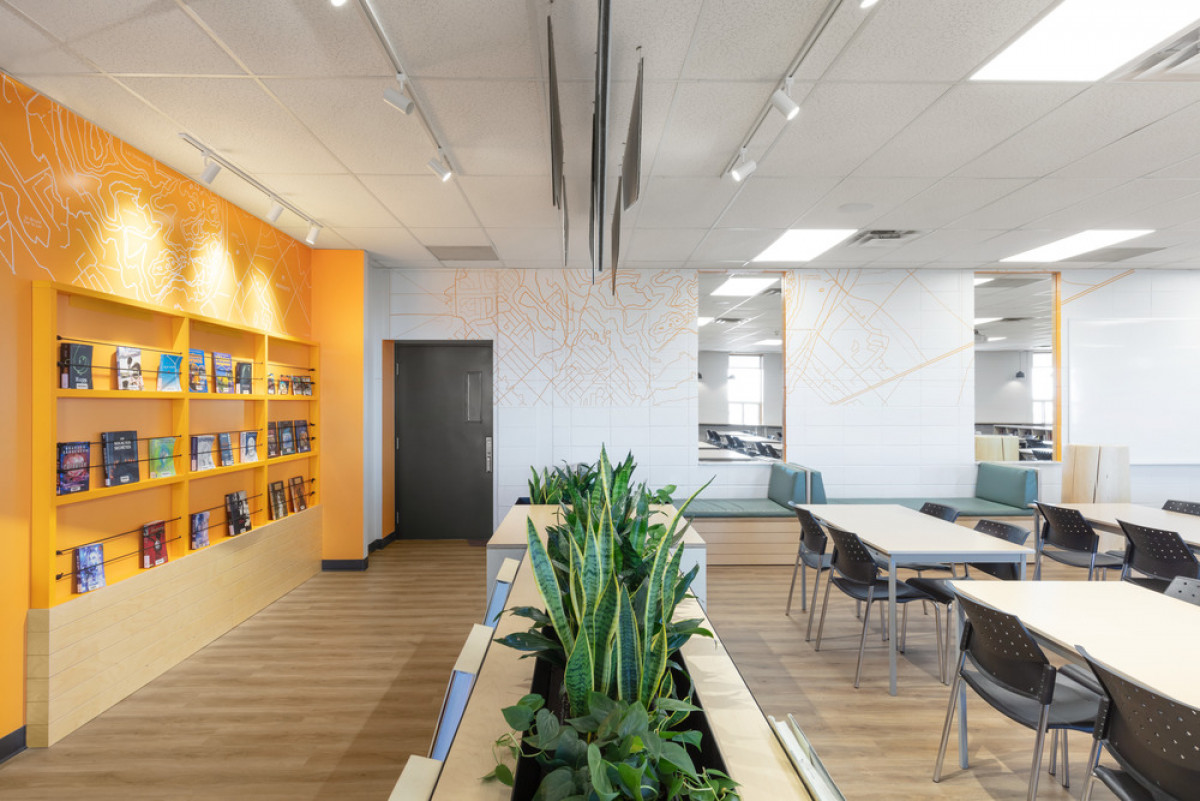 Consultation space | Photo credit: Maxime Brouillet