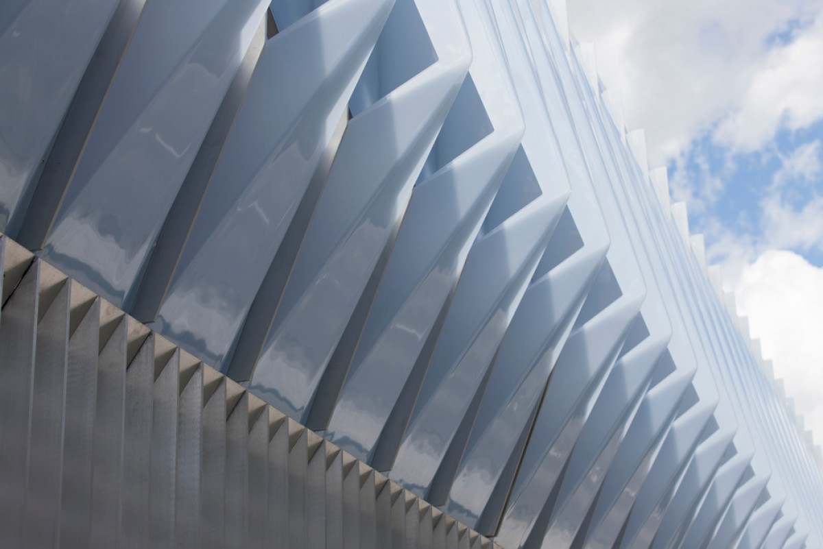 Translucent resin veil, detail, Photo credit: Bruce Edward Statham/yellowcamera 