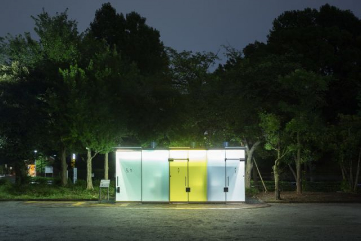 Tokyo Toilet Project HARU-NO-OGAWA COMMUNITY PARK SHIGERU BAN View from the exterior when the cabins are occupied