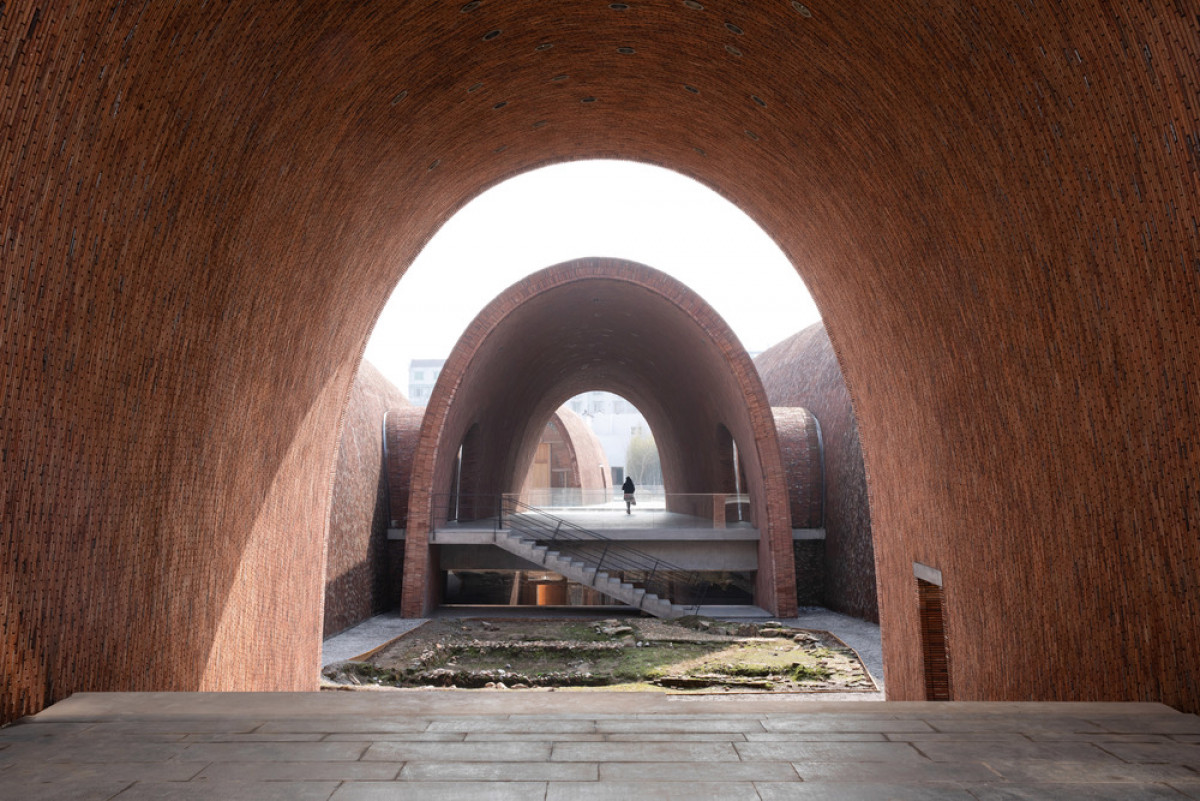 Jingdezhen Imperial Kiln Museum by Studio Zhu Pei. Photo credit: schranimage