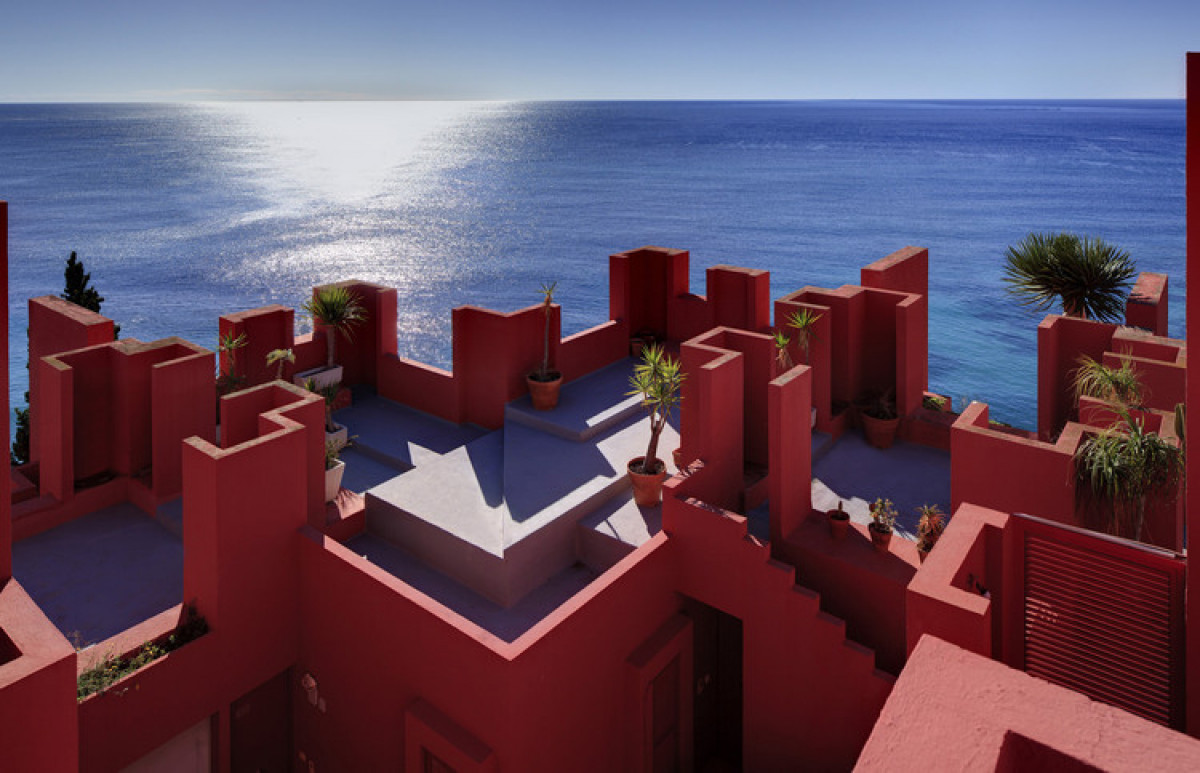 La Muralla Roja. Image © Ricardo Bofill