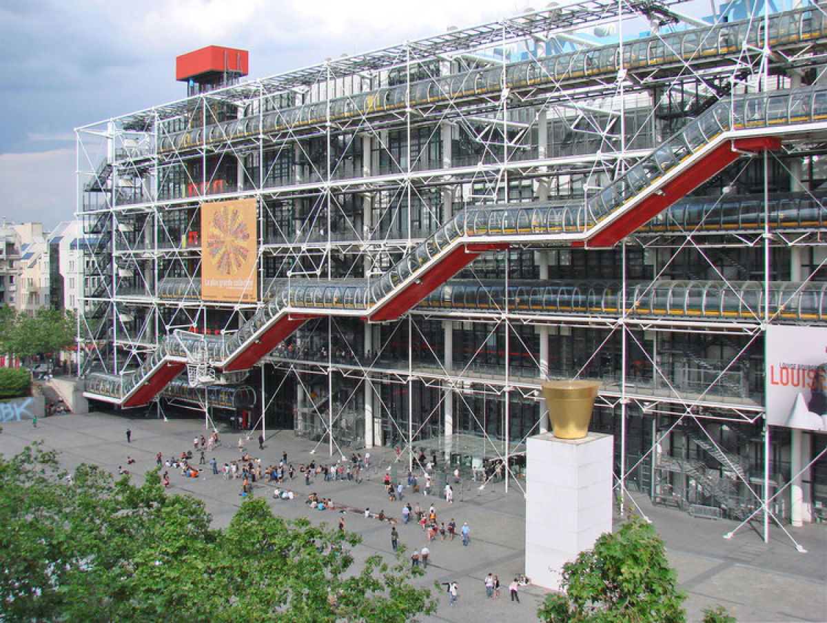 Centre Georges Pompidou / Richard Rogers + Renzo Piano. Image © Flickr user dalbera