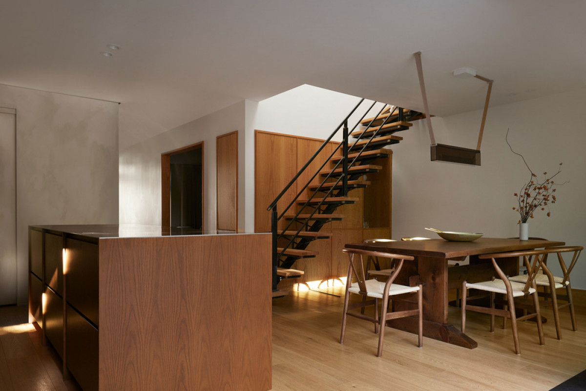 Lanaudière Residence in Montreal, Canada by Michael Godmer Studio ...