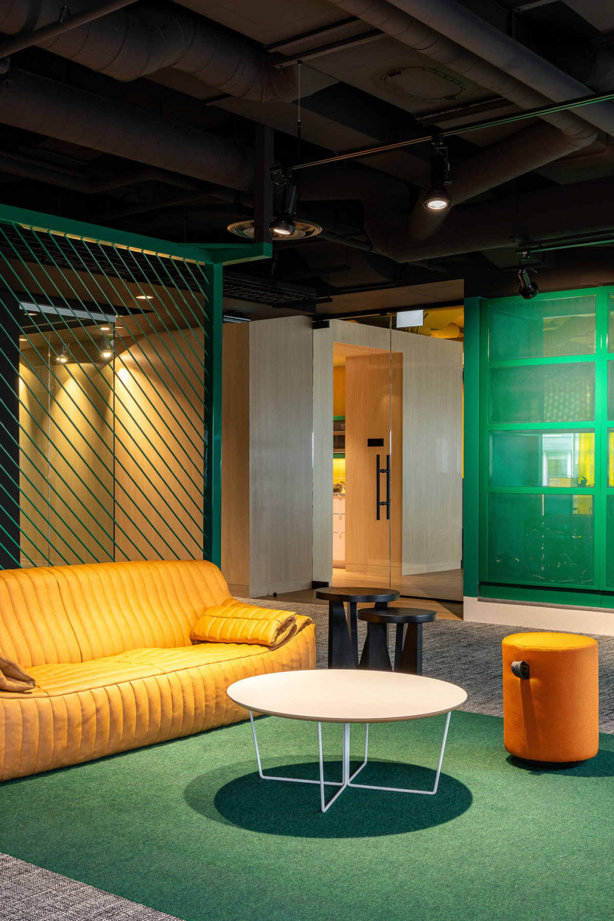 Gearbox in Montreal, Canada by Patriarche Design Dekko