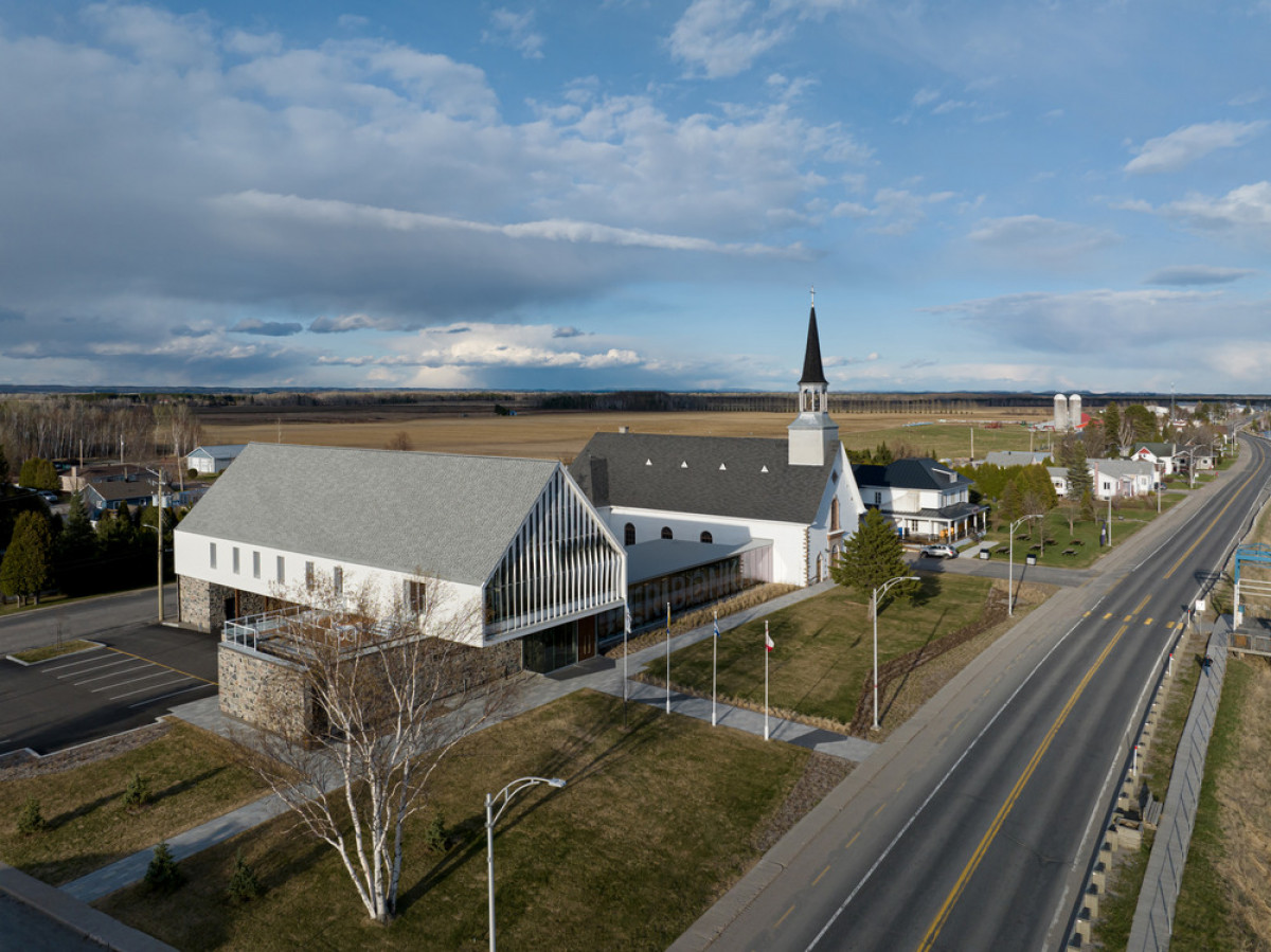 Photo credit: Stéphane Groleau