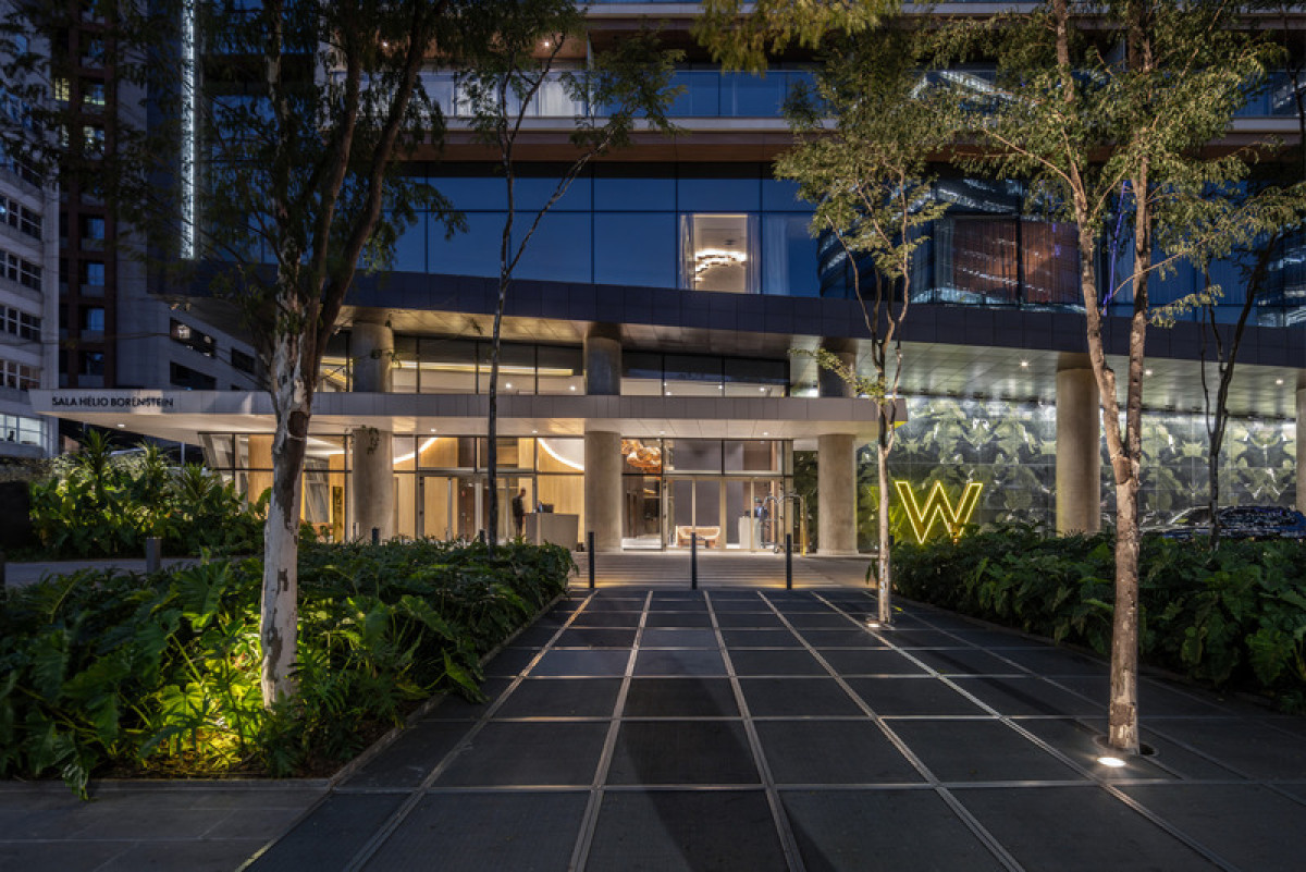 Photo credit: Pedro Mascaro