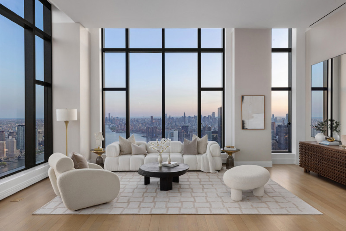 Photo credit: Astra Studios