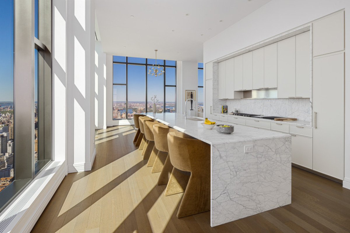 Photo credit: Astra Studios